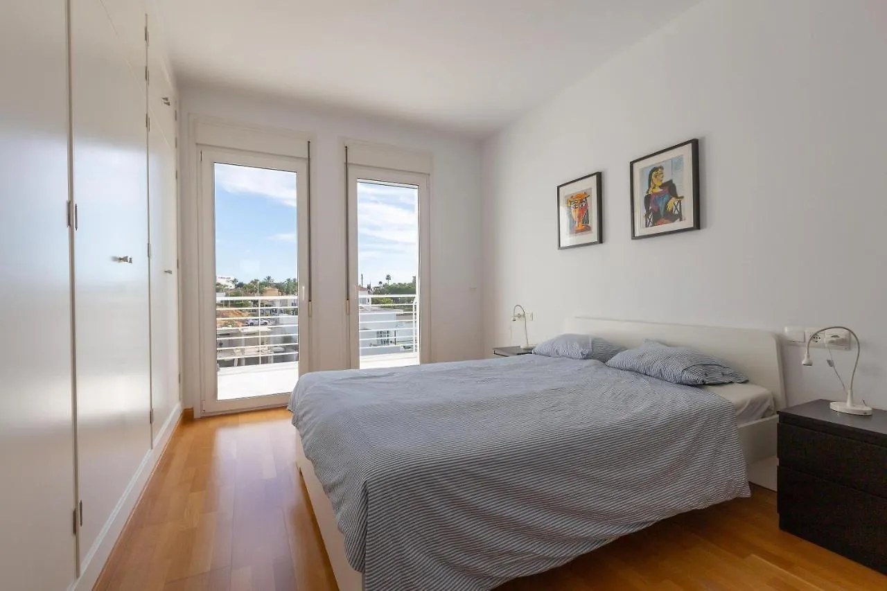 Nice Apartment With A Sunny Terrace Benalmadena