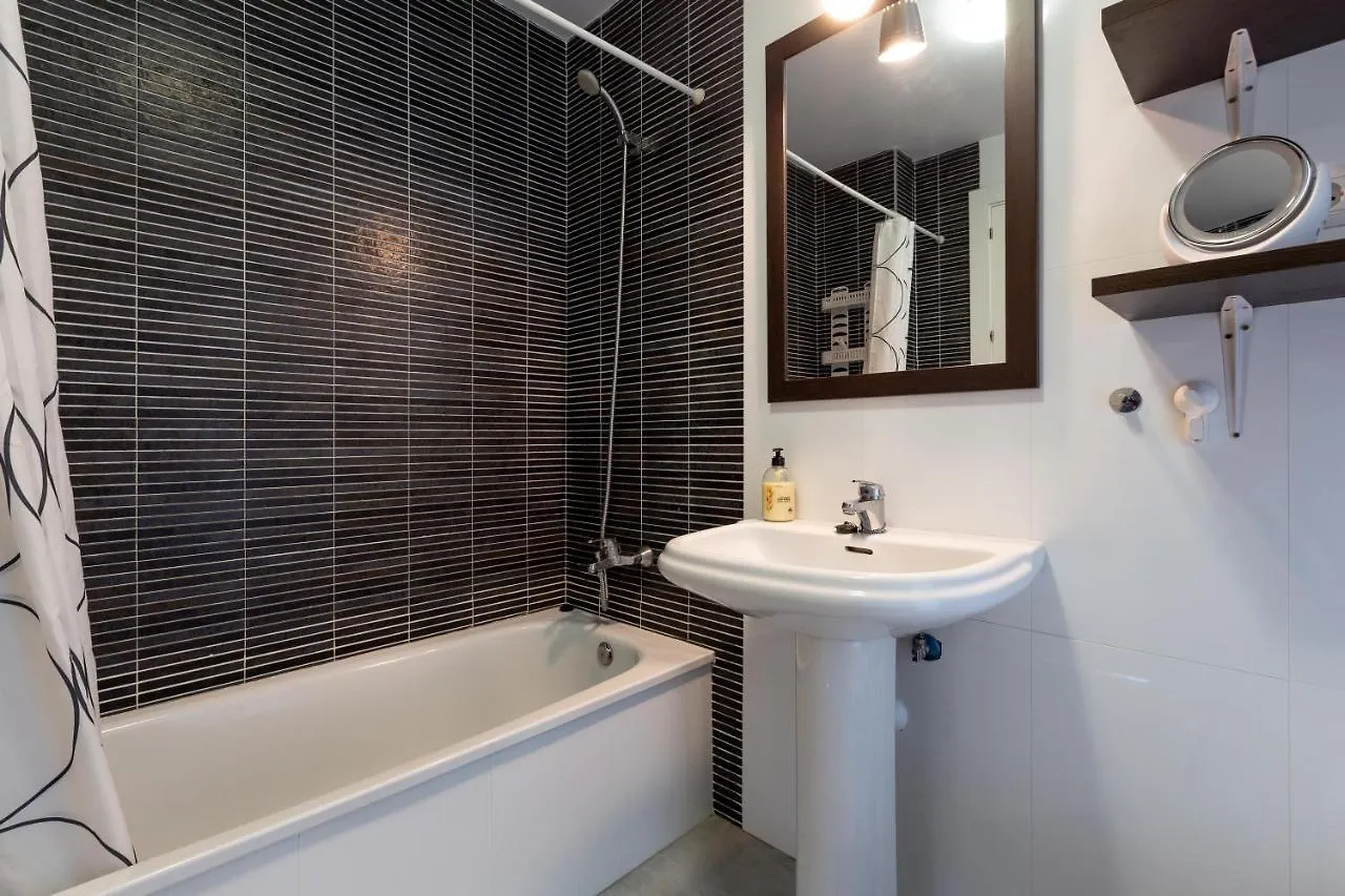 Nice Apartment With A Sunny Terrace Benalmadena
